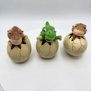 VTG The Land Before Time 3 plush Ducky Little Foot in cracked dinosaur egg Dino